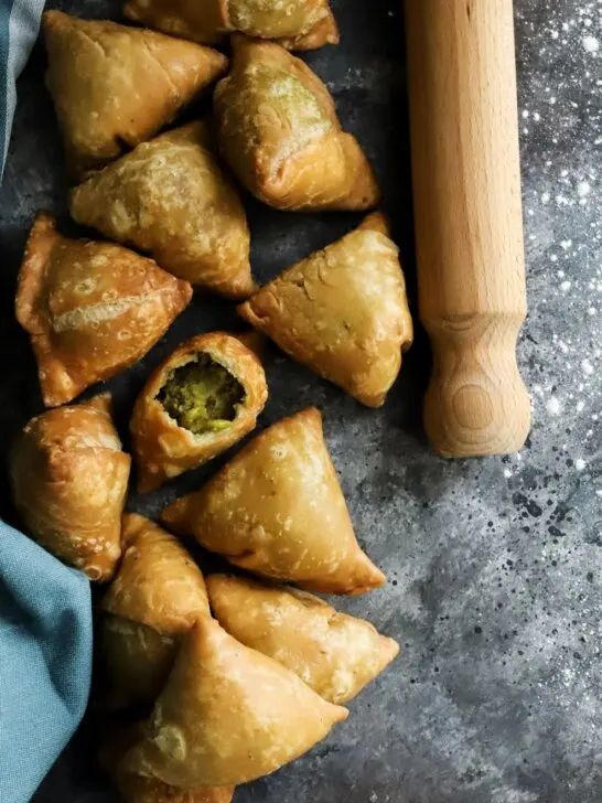 Samosa Recipe (Punjabi Potato Samosa)