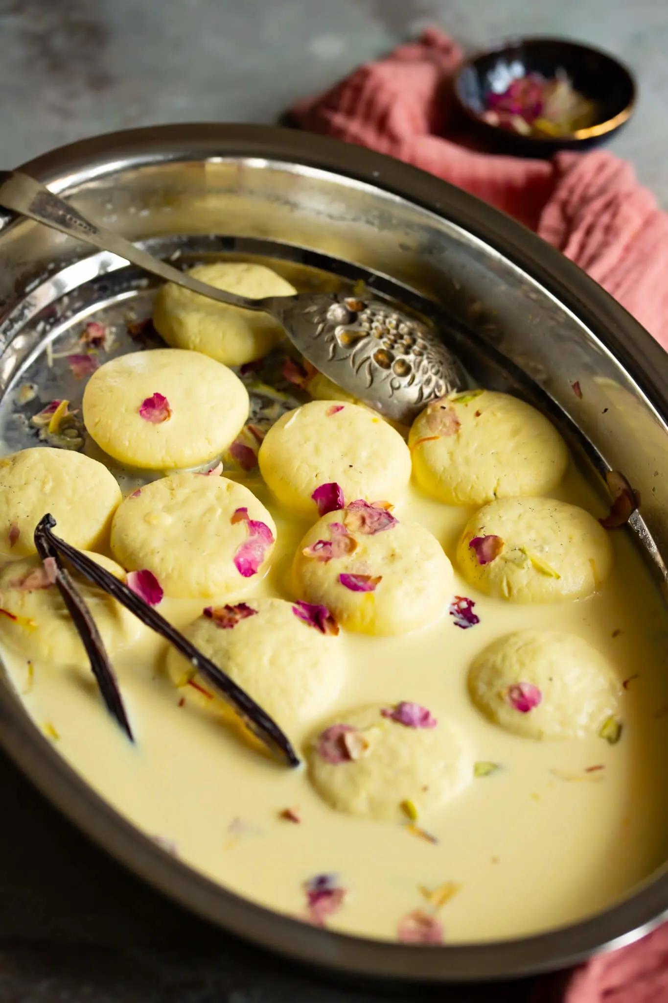 Vanilla Rasmalai