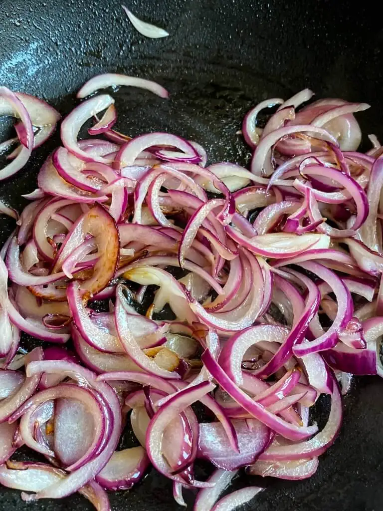 Onions for saag