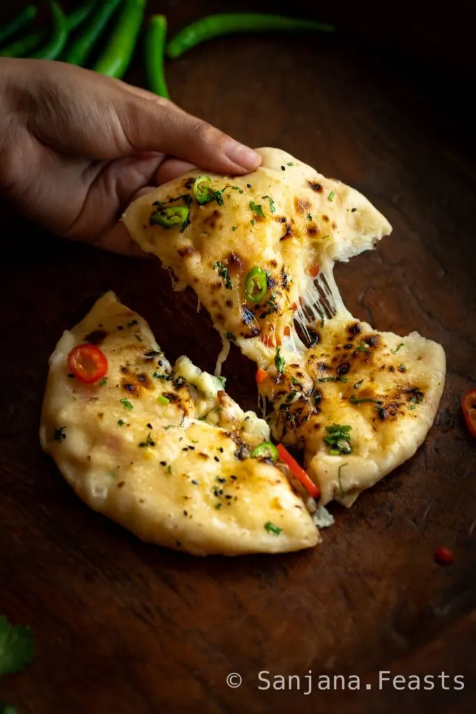 Bullet Cheese Naan