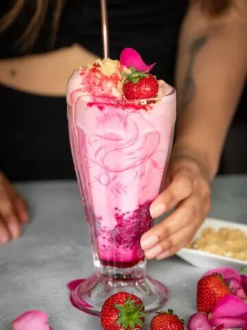 Strawberry Cheesecake Falooda