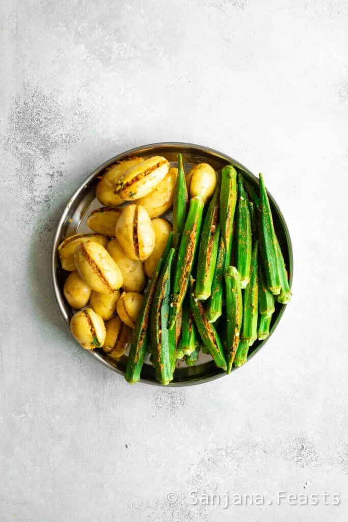 How to make stuffed bhindi