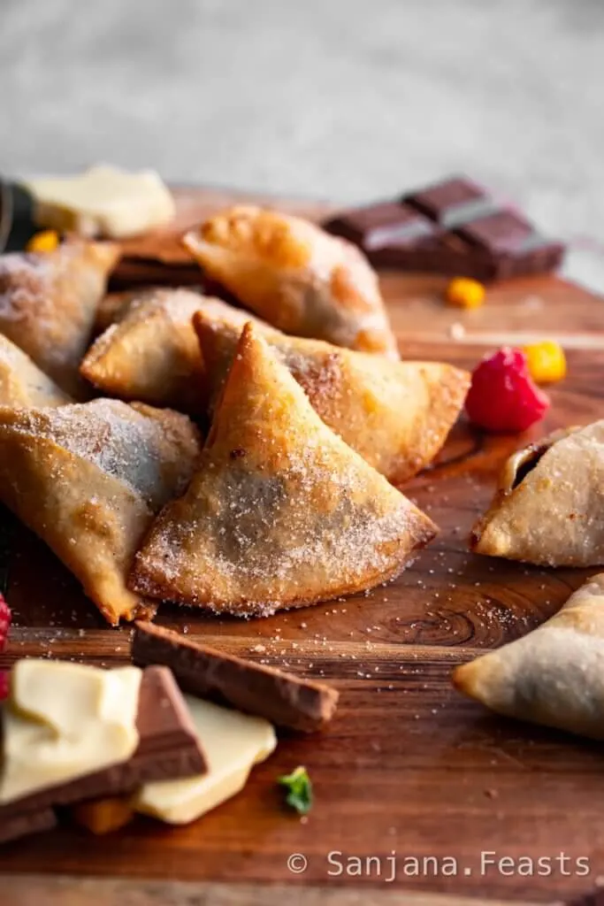 Chocolate dessert samosa