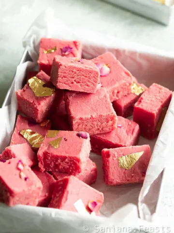 Strawberry Barfi with Ice Cream Easy 2 ingredients barfi