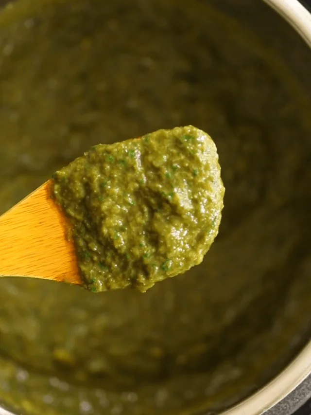 Saag should be a coarse puree