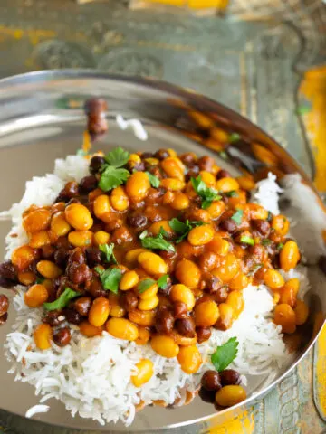 how to make gujarati vaal chana nu shaak