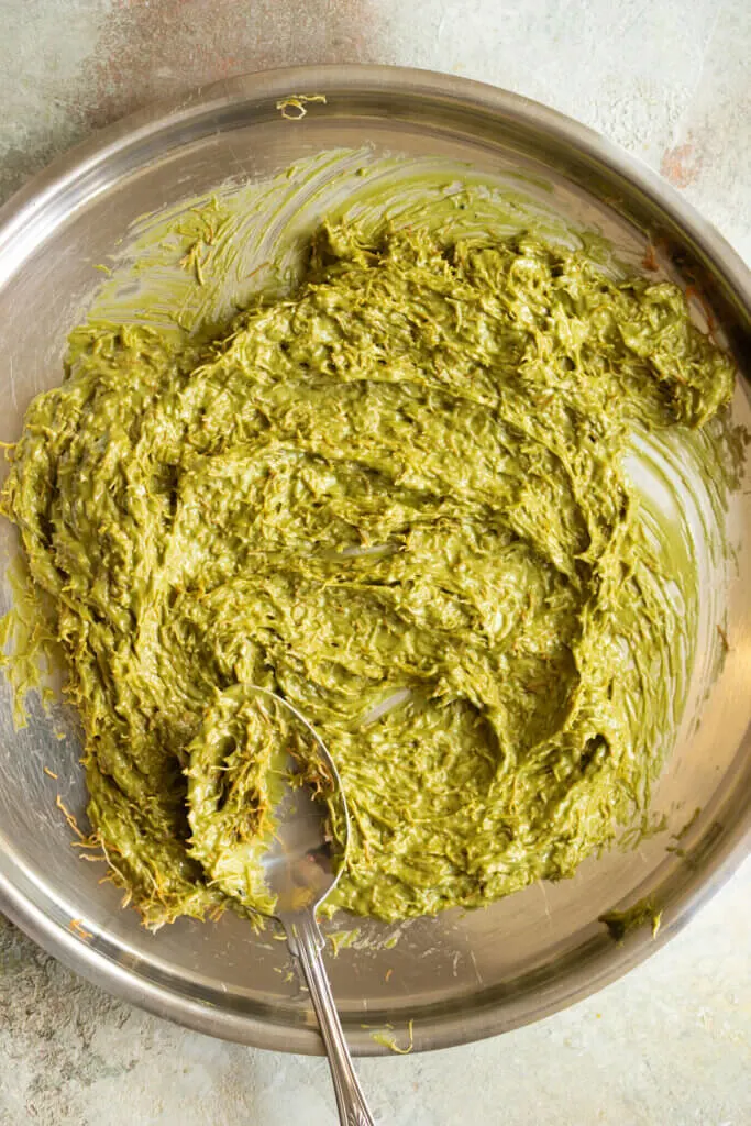 stir the pistachio cream into the toasted kataifi